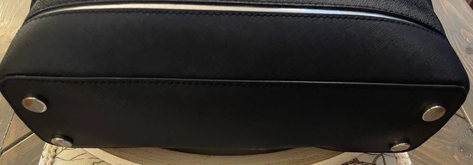 BOLSO DE HOMBRO MICHAEL KORS JET SET CREMALLERA MK NEGRO PLATA Foto 4 de 4