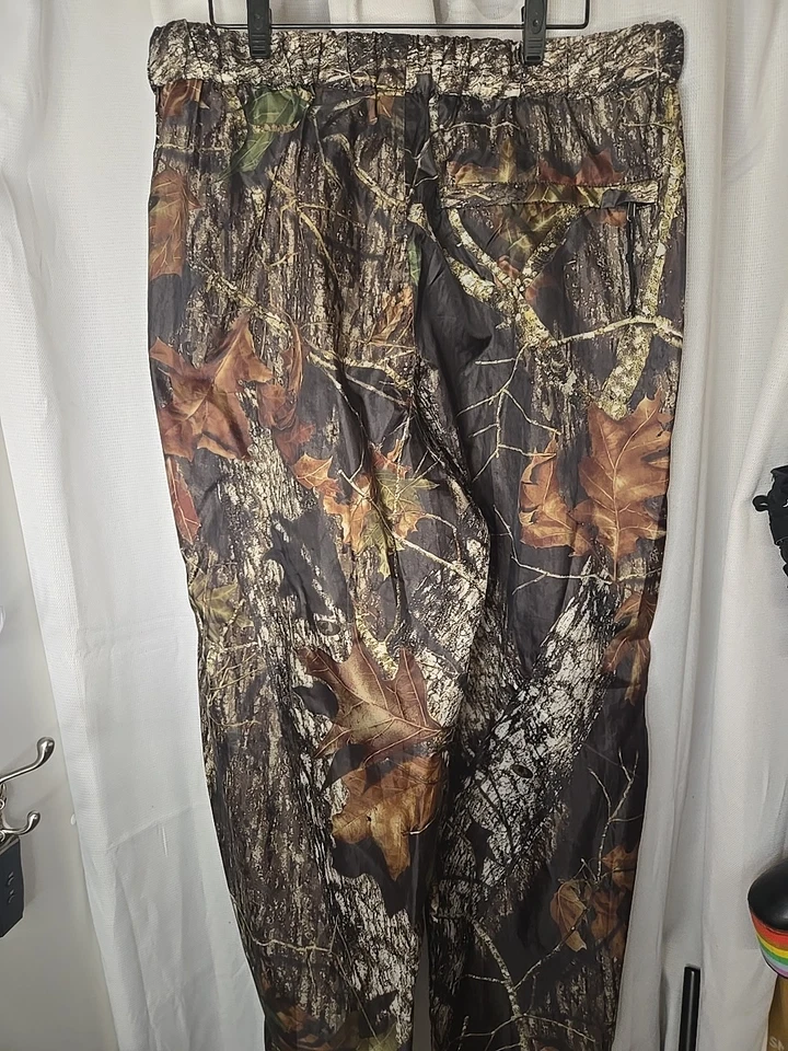 Mossy Oaks Camo Lightweight Packable Mobu Pants - Image 4 of 4