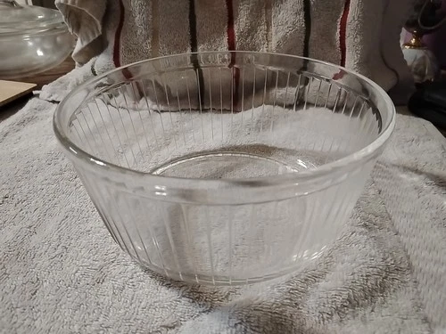 Pyrex Clear Round Mixing Bowl With Ribbed Sides Made in USA