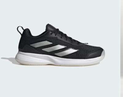 Size 9.0- adidas Avaflash Black