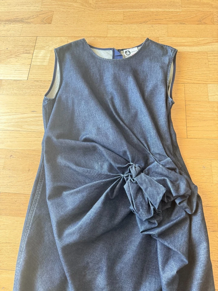 LANVIN DENIM DRESS WITH  RUCHING / FLORAL DESIGN IN FRONT 40 - Image 3 of 4