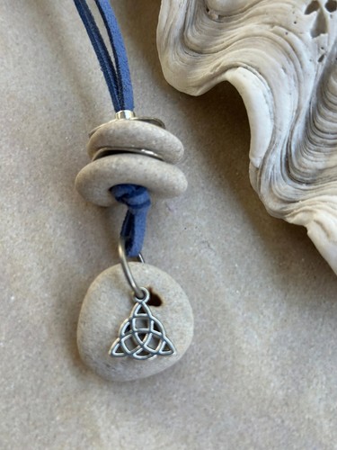 Celtic Knot Hag stone Necklace, Hagstone Trinity Pendant, Triquetra Necklace - Picture 5 of 11