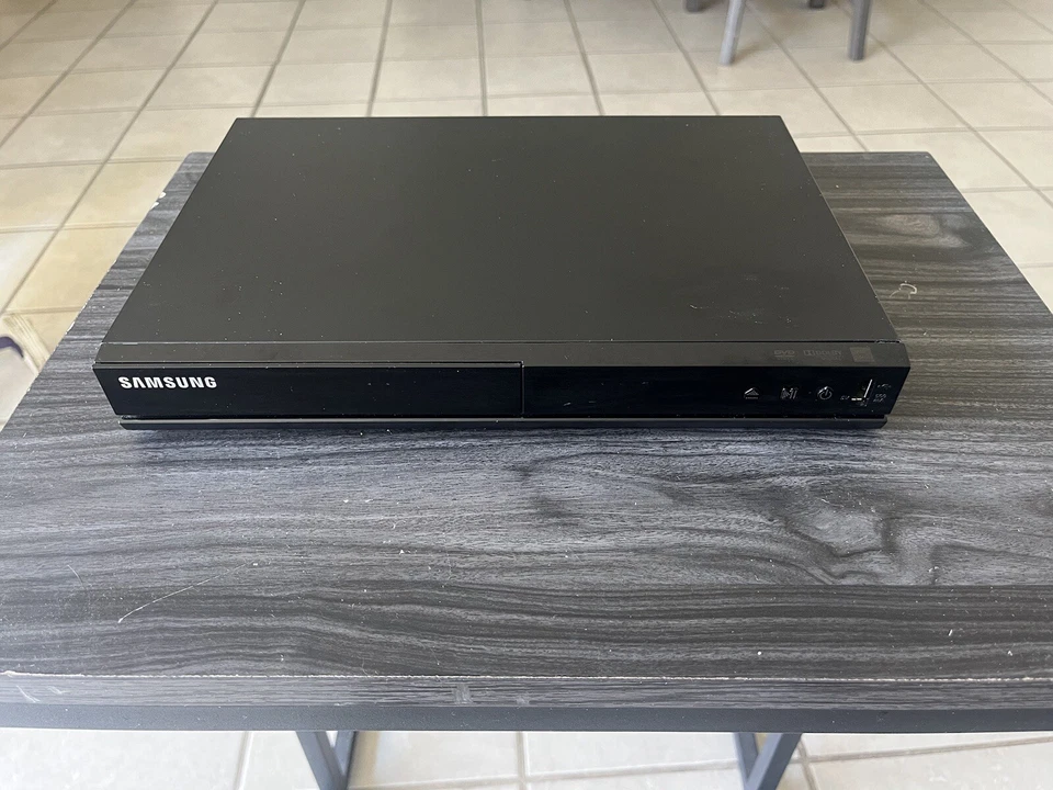Samsung DVD Player DVD-E360K No Remote - Image 2 of 3