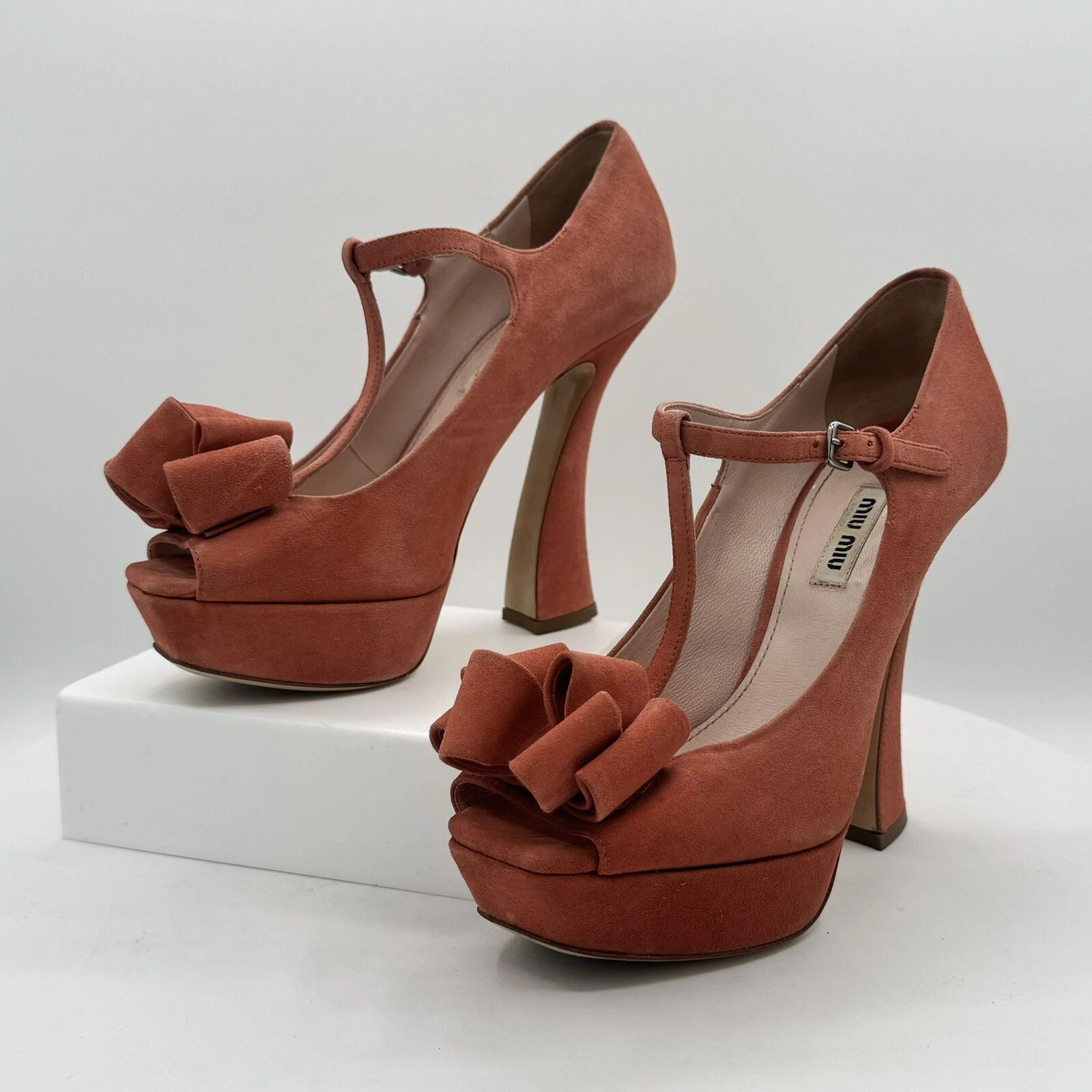 Miu Miu Calzature Donna Tacchi Taglia EU 38 Il colore è più di un corallo