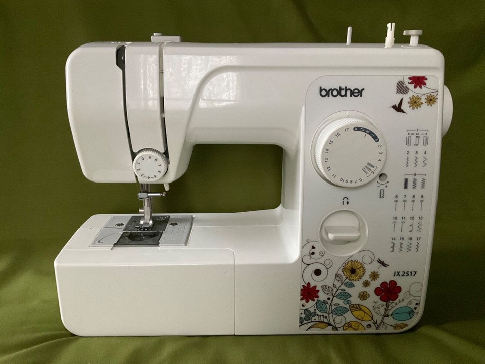 VNC WHITE BROTHER JX2517 SEWING MACHINE W/FOOT PEDAL TESTED 17 STITCHES