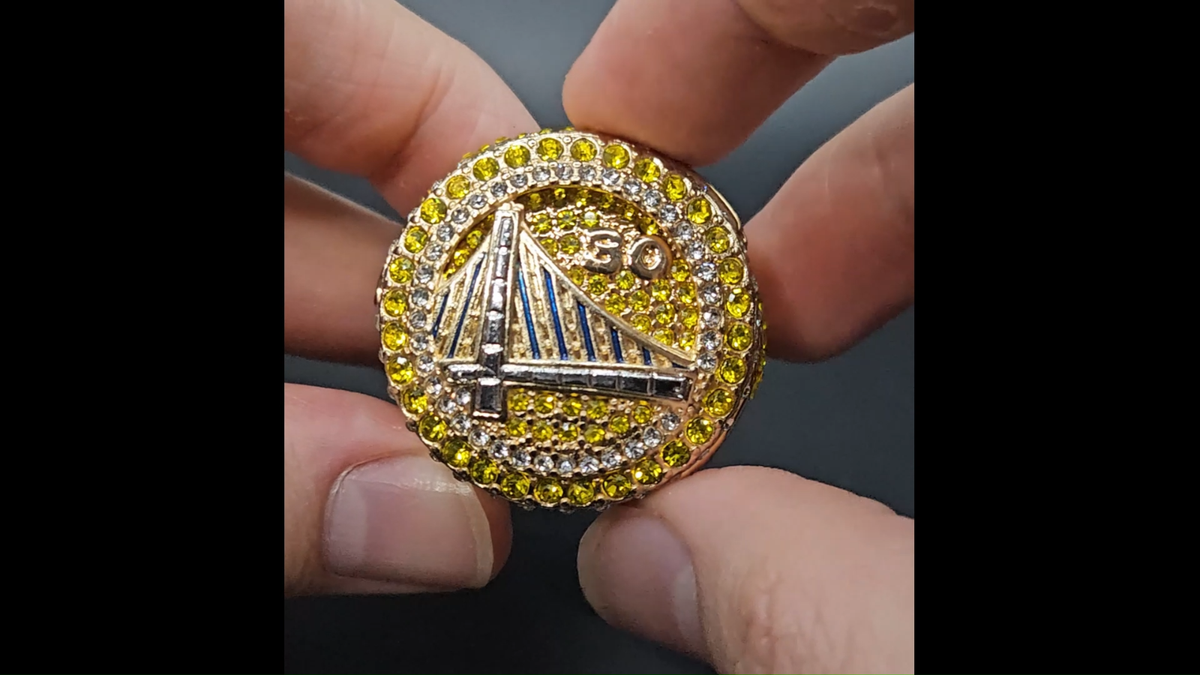 2022 2015 Warriors Replica Ring Golden State Warriors 2022