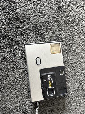 Kodak Disc 4000 Vintage Disc Film Camera Built-In Flash Compact