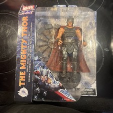 Marvel Select THE MIGHTY THOR Action Figure Disney Store Exclusive (2017) NEW 