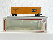 50-Foot Bachmann HO Freight Car with Connecting Door - BURLINGTON NORTHERN BN 26