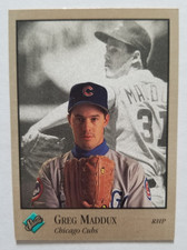1992 Studio #15 Greg Maddux Chicago Cubs HOF