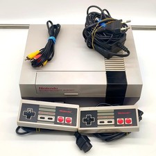 NINTENDO NES MATTEL NESE-001 ITA PAL A 2 CONTROLLERS CABLES - TESTED