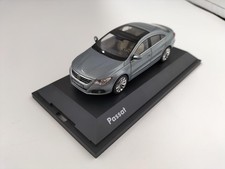 VOLKS WAGEN PASSAT 1/43