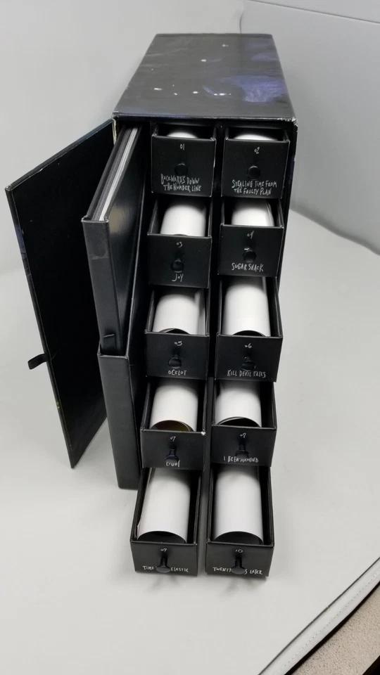 Limited Edition Phish Joy Box Lithograph 10 Poster set Book DVD & CDs Complete — 第 2/4 张图片