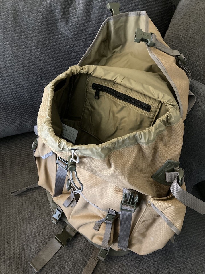 Vintage L.L. Bean Continental Rucksack Desert Tan Hiking Backpack EUC