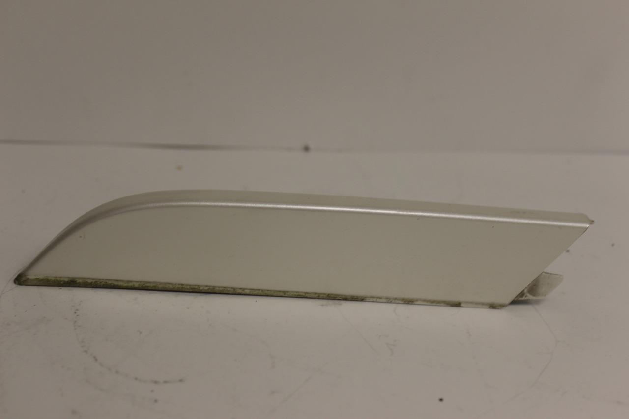 20022014 CADILLAC ESCALADE DRIVER SIDE REAR LEFT ROOF RACK END CAP