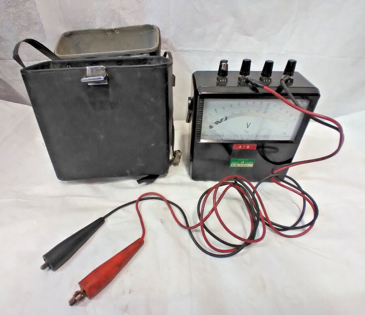 Vintage Yokogawa YEW Volt Meter, Type 2013, Class 0.5, 45