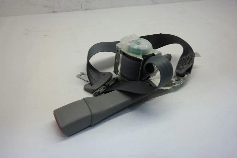 2007 Toyota Camry Center Rear Seat Belt Retractor Foto 2 de 4