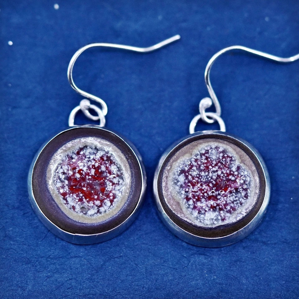 Pendientes vintage de plata de ley 925 hechos a mano con piedra artesanal redonda Foto 3 de 4