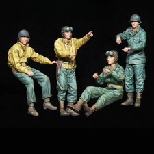 1/35 Resin Model Kit WWII US Tank Crew Set 4 Figures Unassembled Unpainted