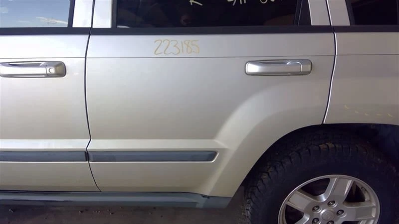 (LOCAL PICKUP ONLY) Hood Fits 05-10 GRAND CHEROKEE 861119 Foto 4 de 4