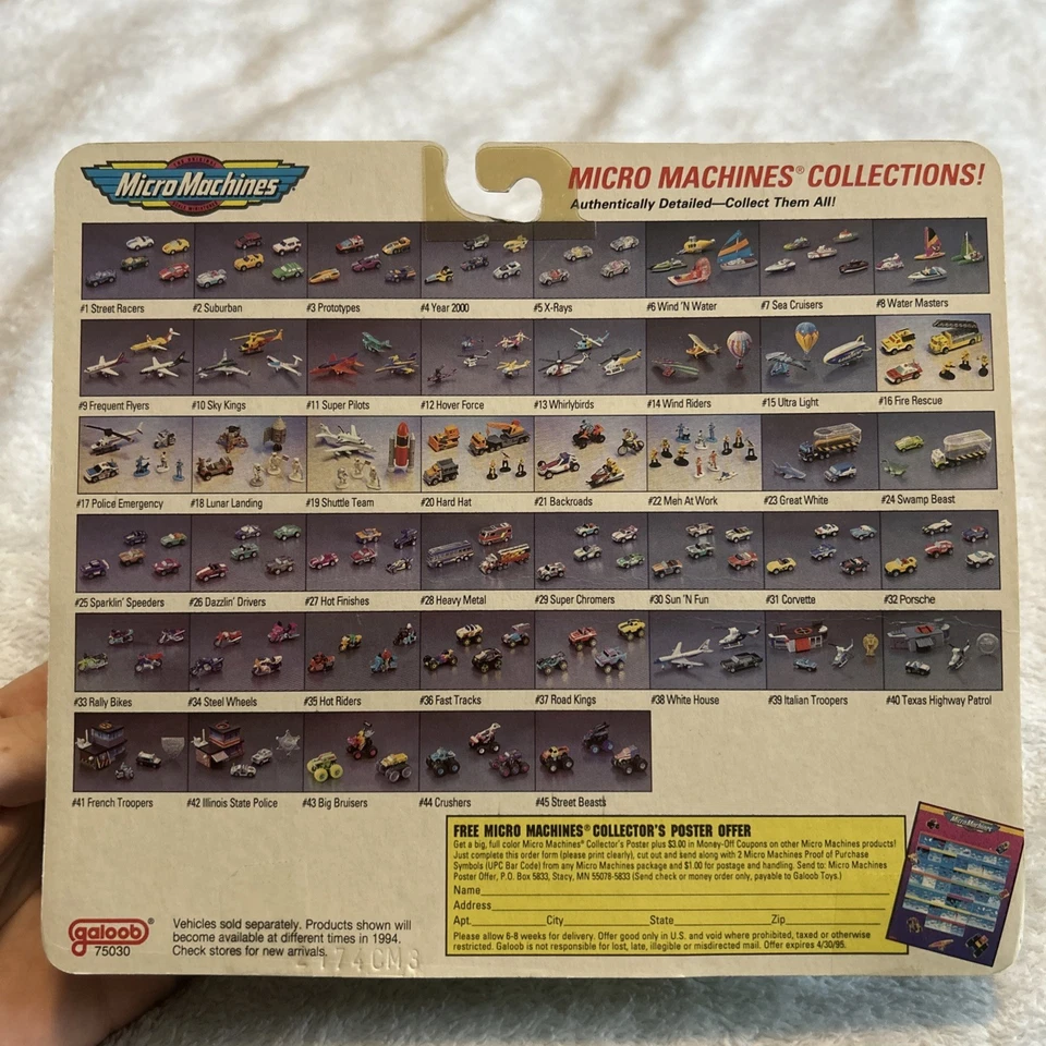 Micro Machines Action Adventures #18 Lunar Landing Collection 1993 resealed - Image 4 of 4