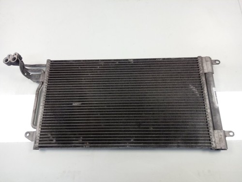 6R0820411D KONDENSATOR / KÜHLER DER KLIMAANLAGE KONDENSATOR / 6853112 FÜR SEAT I