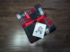 100%cotton Flannel THROW hm w/multicolor Machine Patchwork PLAID/Red Lining, NEW