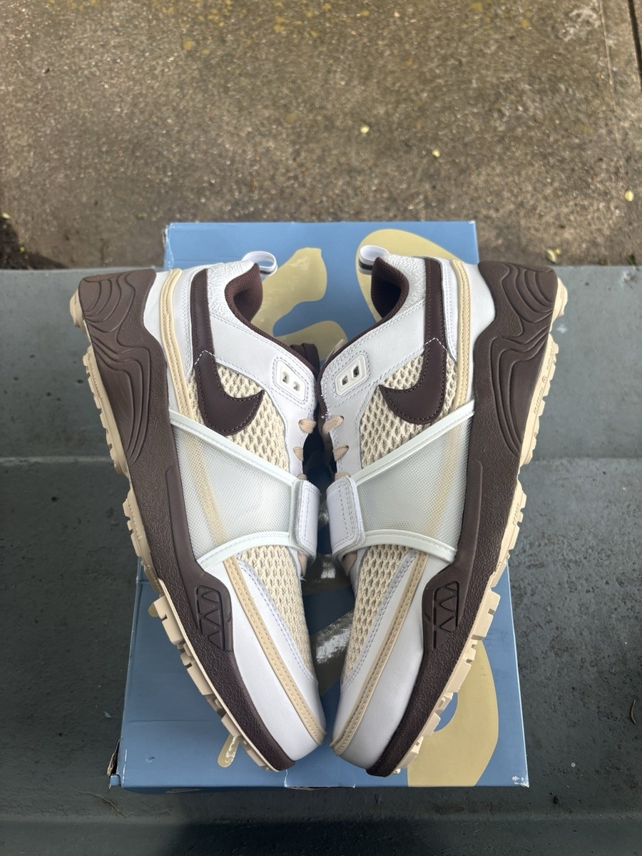 靴 NIKE ZOOM FIELD JAXX TRAVIS SCOTT Travis Scott Nike Zoom Field Jaxx Light Chocolate Info | Hypebeast