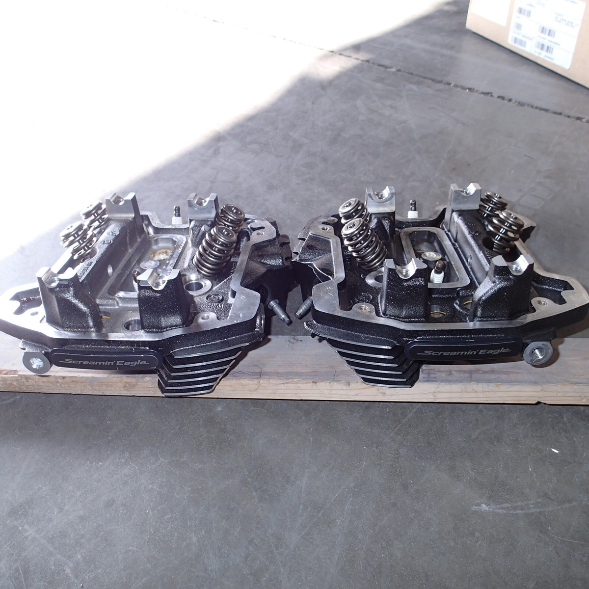 16500747 / Harley M8 2017-2024 CVO Water Cooled Screamin Eagle