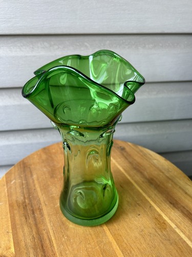 Green Handkerchief Wavy Pulled Details Abstract Art Glass Vase 9.75"