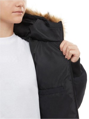 Vans Black Pullman Puffer MTE Womens 