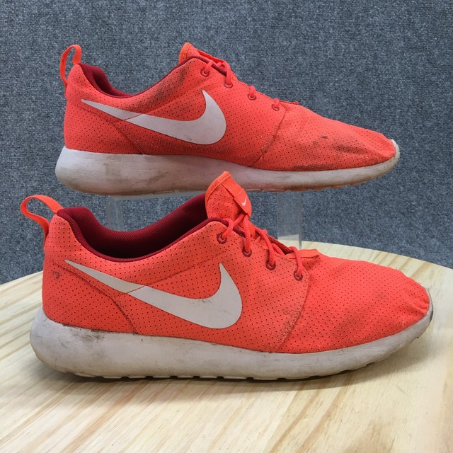 nike roshe run size 12