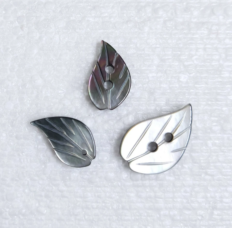 Etched Leaf Shell Button 16mm 20mm MOP Pearl 1 2 Hole Novelty Agoya Sewing Craft - Image 2 of 4