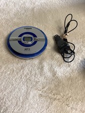 Naxa NX-396 MP3 Digital W/ Car Charger Preowned Silver  Blue
