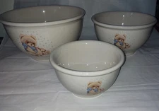 Vintage Set of 3 Tienshan Country Bear  Stoneware Mixing Bowls 