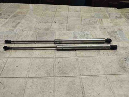 VW PASSAT B5 3B2 Heckklappe Gasdruckfeder links 1J6827550 2.50 Diesel 21035313