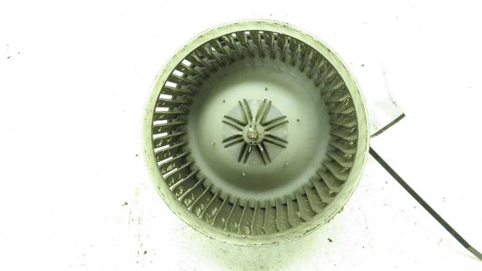 98-02 TOYOTA COROLLA 1.8L AC BLOWER MOTOR  - Image 4 of 4