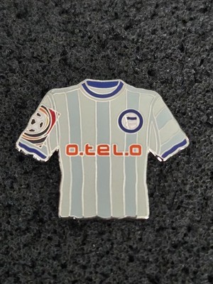 Heimtrikot 2000/01   Hertha BSC Berlin   Pin/Pins   aus Sammlung * 27310
