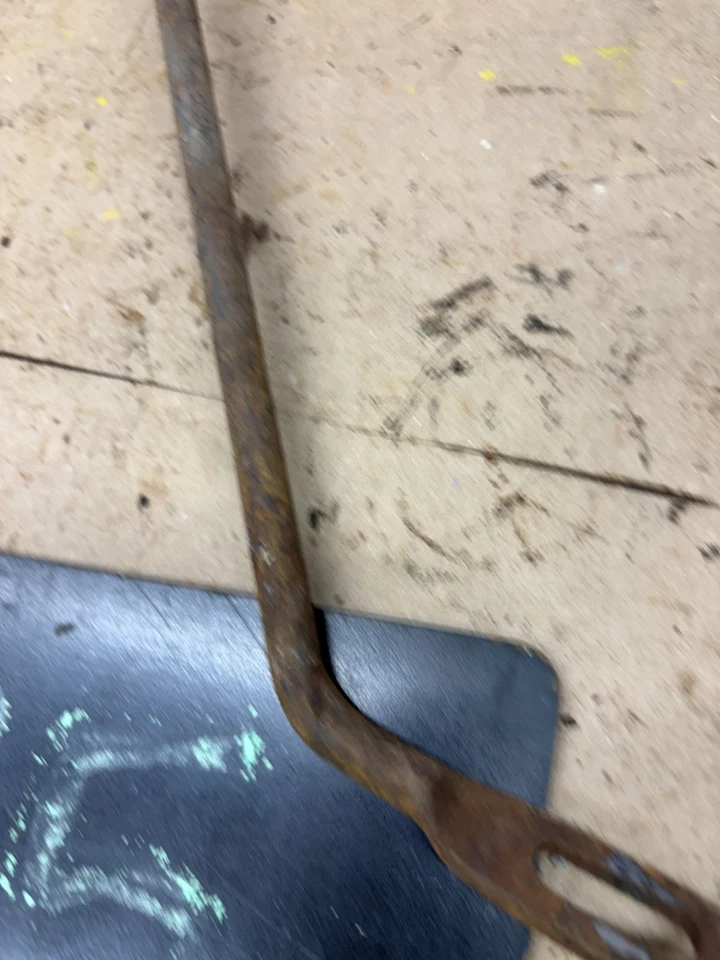 1967 68 69 1970 C10 K10 Chevrolet Gmc refuerzo de freno soporte soporte soporte Foto 3 de 4