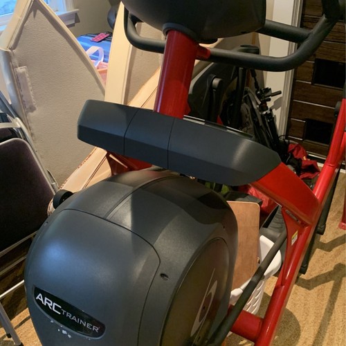 Cybex 750a Lower Body Arc Trainer - Hardly Used - Picture 2 of 4