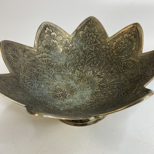 Vintage Pedestal Lotus Bowl Patina Engraved Brass Design Floral India 3.5x8 in - Picture 2 of 17