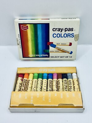 SANFORD S CRAY-PAS COLORS SELECT SET OF 12 MADE IN JAPAN