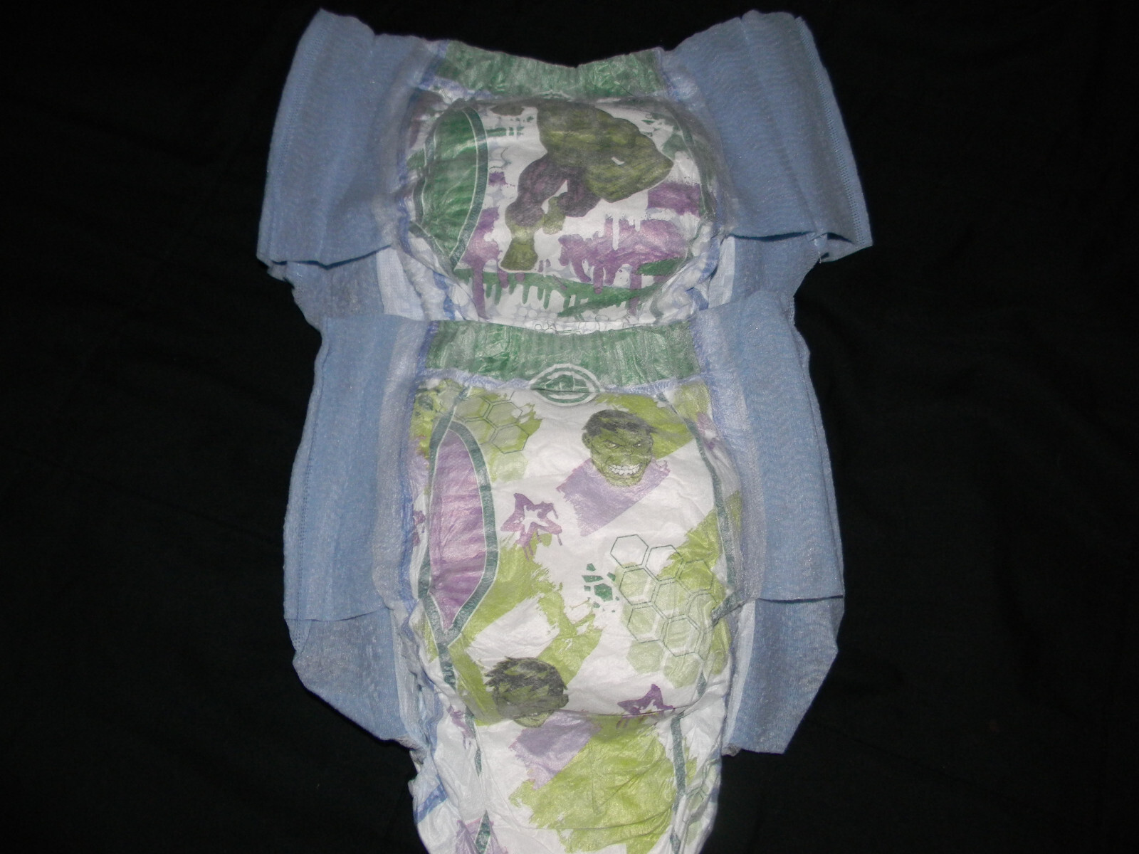 4 SAMPLE Huggies ( Hulk ) goodnight S/m size 43-68+ Lbs made