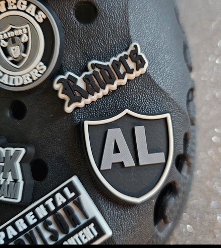 Las Vegas Raiders NFL Shoe Charm for Crocs Unbranded NEW No Tags Set of 14 - Picture 5 of 10