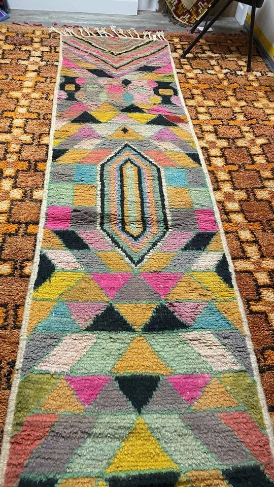 Corredor bereber marroquí vintage Boujaad Azilal AZ2Tribal 10 ft8’’ X 2 ft3’’’ Foto 3 de 4