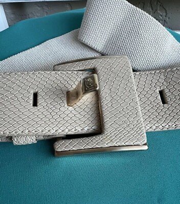 Bebe Beige Gold Buckle half stretch Elastic belt small women 2 w x 34 .