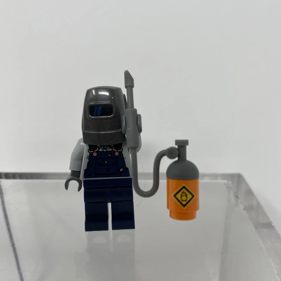 Lego Collectable Minifigure Series 11. Welder - Image 2 of 4