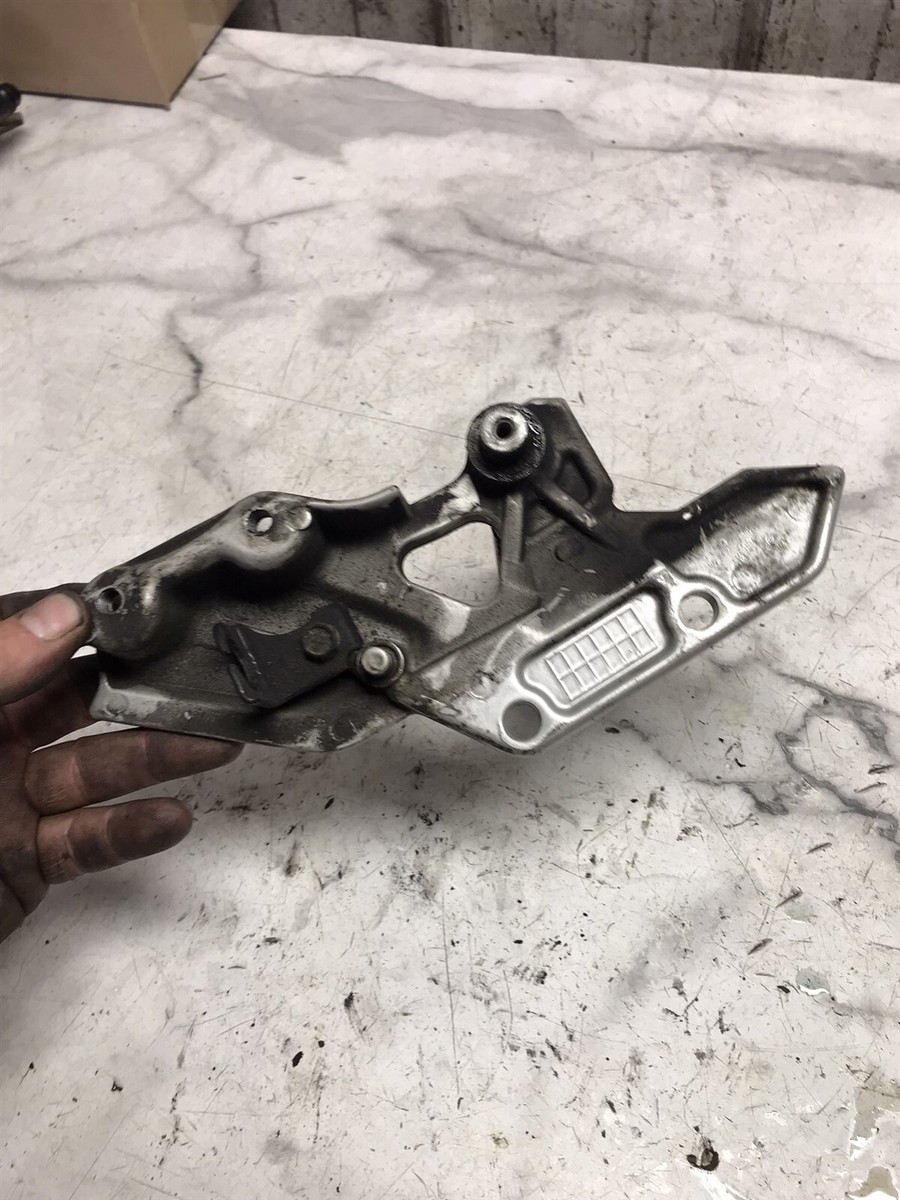 93 Kawasaki ZX 11 1100 ZX11 ZX1100 D Ninja front right foot rest