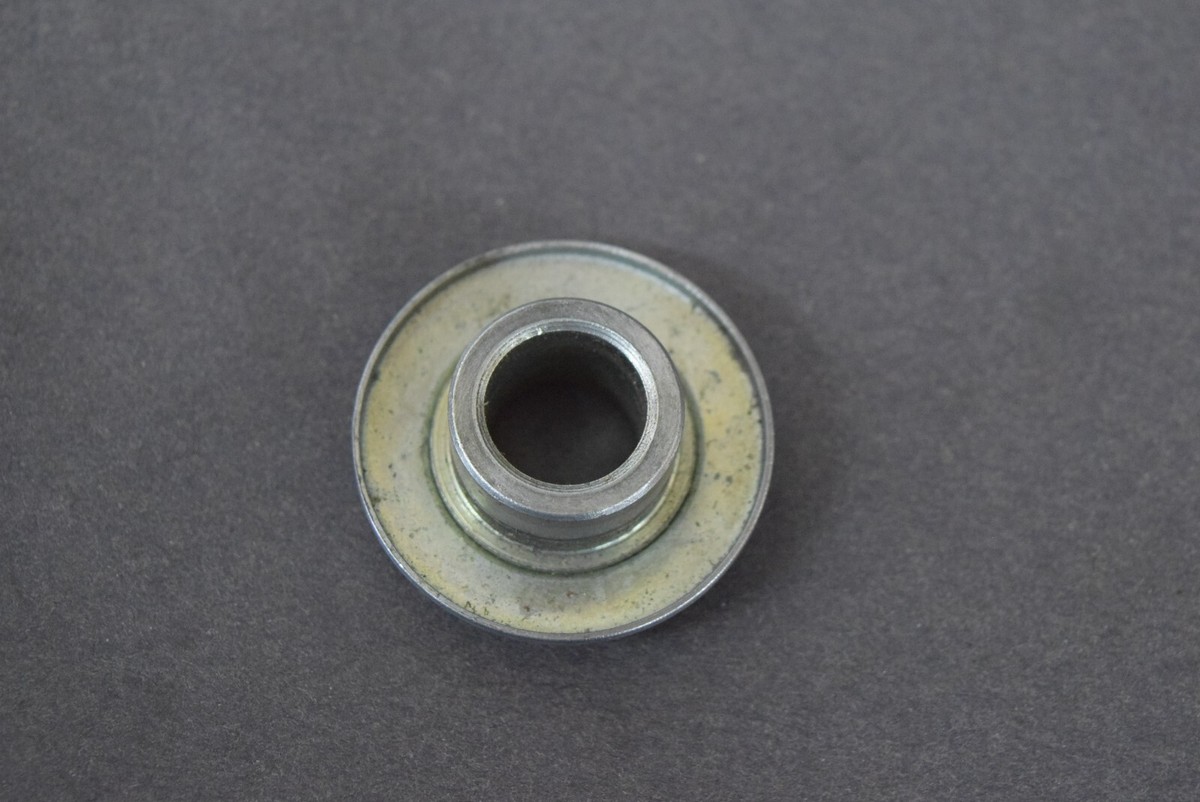 1981 Yamaha Xs400 Front Wheel Axle Spacer Collar 90387-15586-00