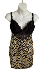 VICTORIA  S SECRET Vintage Y2K Leopard and Lace Shaper CHEMISE Size 36C